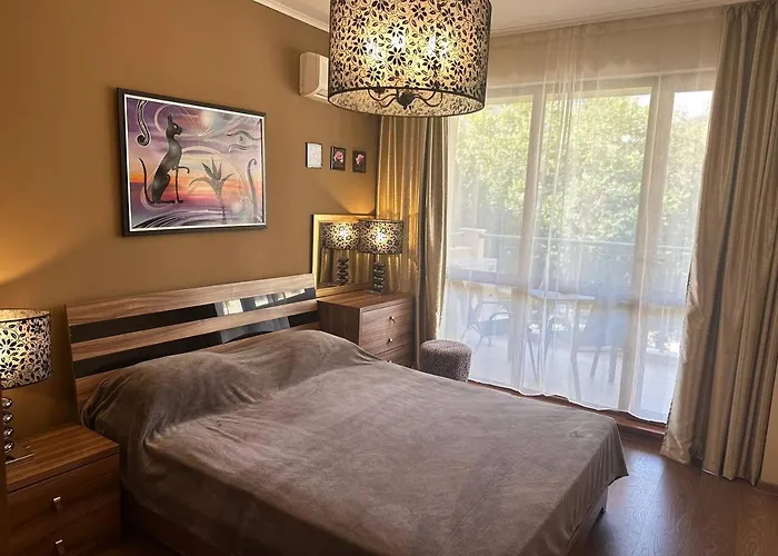 Golden Line Appartement *