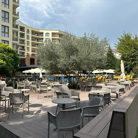 Golden Line Апартамент *