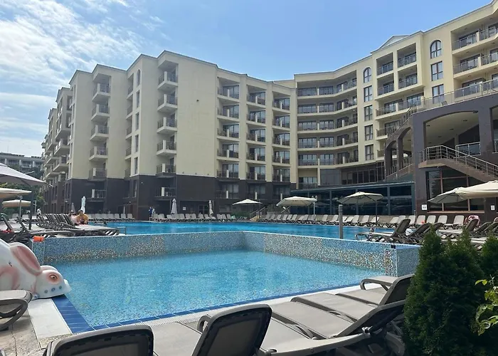 Апартамент Golden Line *